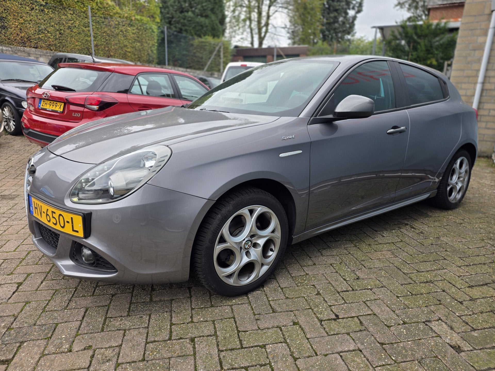 Alfa Romeo Giulietta 1.4 T Sprint NAVI TEL LM LEER SPORT, Auto's, 4 cilinders, Alcantara, Origineel Nederlands, Bedrijf