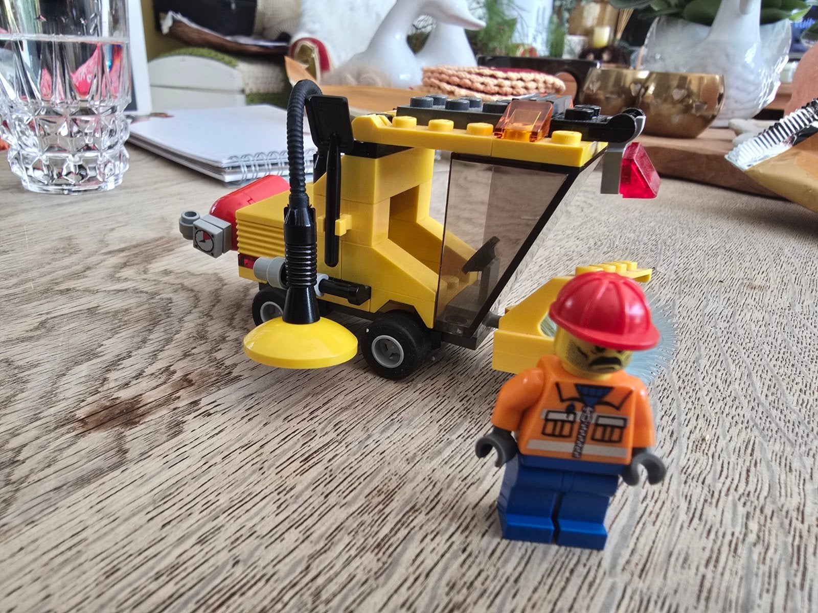 Lego City 7242 Straatveger met minifiguur en instructies, Lego, Ophalen of Verzenden, Complete set, Inclusief instructies