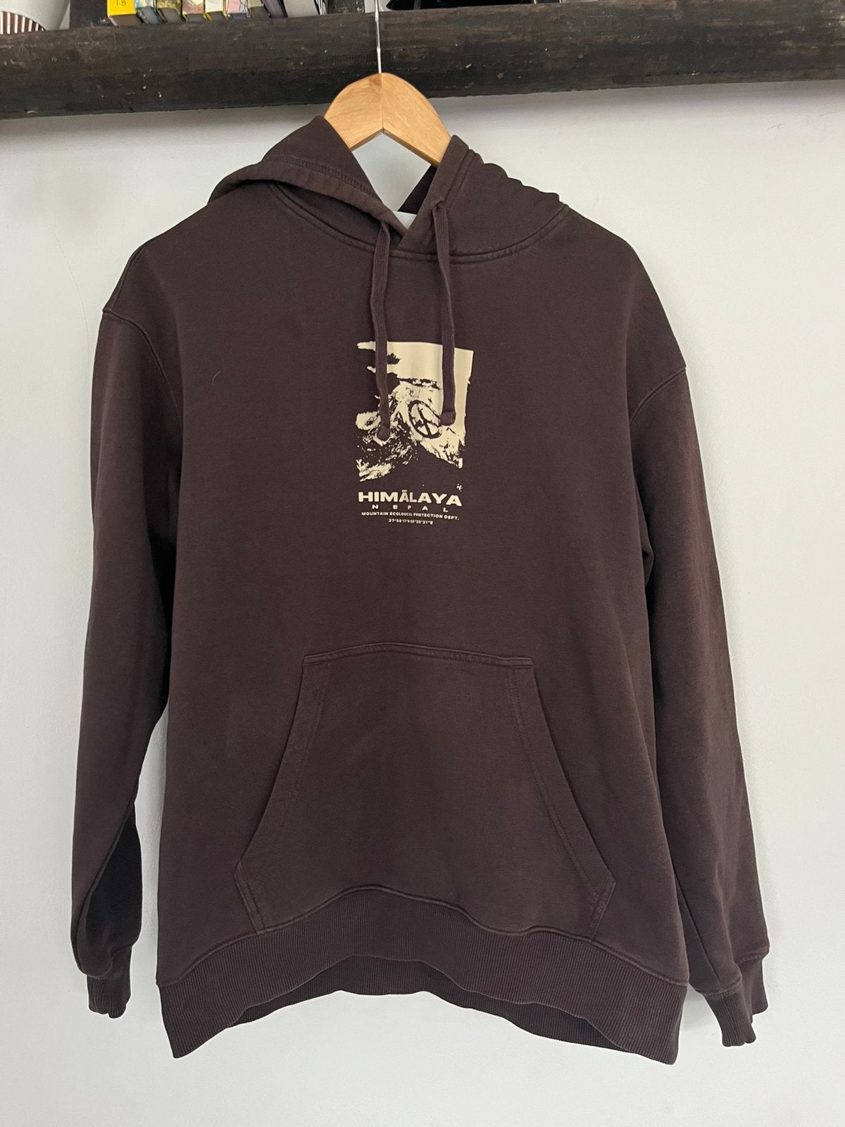 Hoodie met print, Ophalen of Verzenden, Zo goed als nieuw, Maat 46 (S) of kleiner, Bruin