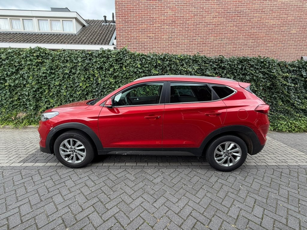 Hyundai Tucson 1.6 GDi | Navi | Camera | Trekhaak | PDC V+A, Voorwielaandrijving, Stof, 4 cilinders, 132 pk