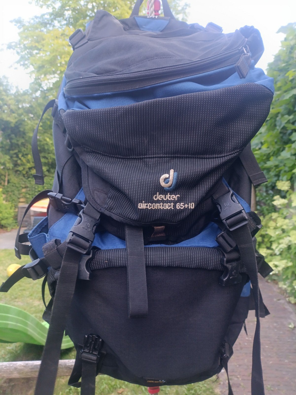 Deuter Aircontact 65+10 blauw met regenhoes., Sieraden, Tassen en Uiterlijk, Tassen | Rugtassen, Ophalen of Verzenden, Gebruikt
