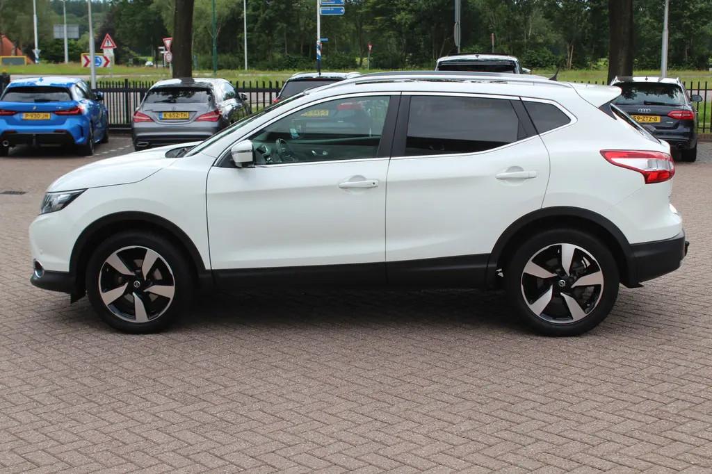 Nissan Qashqai 1.2 Connect Edition € 11.750,00, Stof, Gebruikt, 4 cilinders, 116 pk