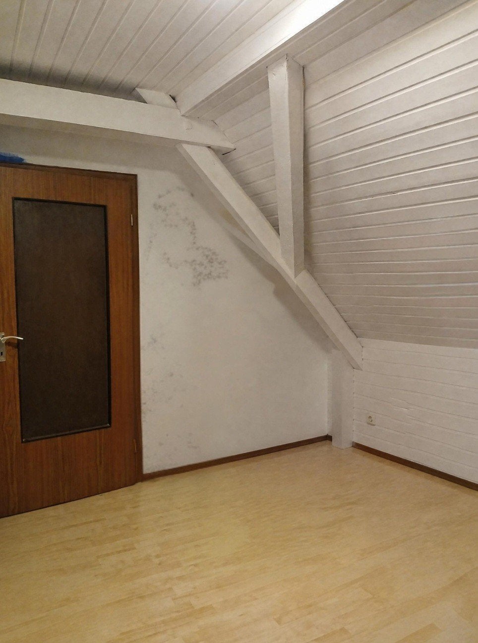 kamer te huur, Cameră de închiriat, room for rent