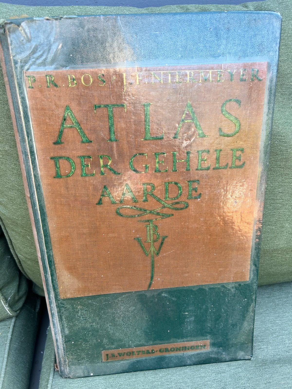 Oude bosatlas, Ophalen