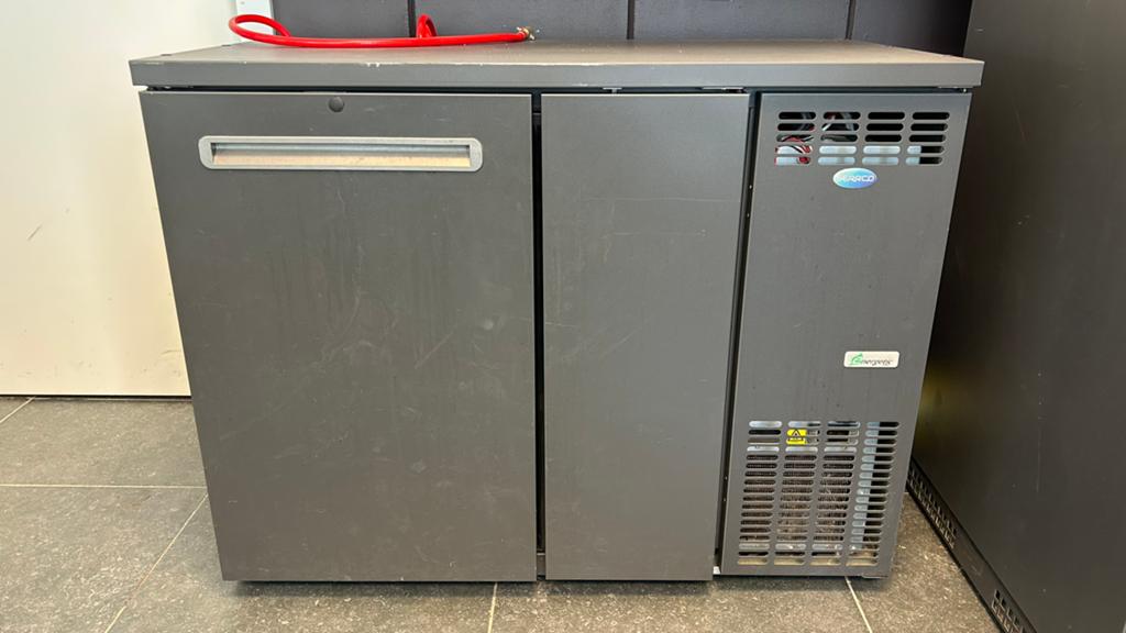 Serrco SFK-6 E fustenkoelkast met biertap, Zonder vriesvak, 60 cm of meer, 100 tot 150 liter, Zo goed als nieuw
