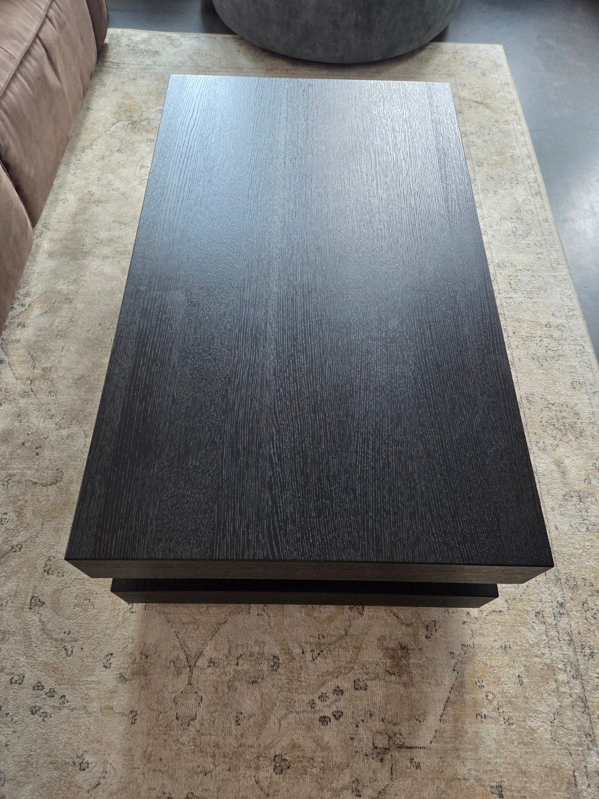Handgemaakte design salontafel | Mat zwart geborsteld eiken, Ophalen, 50 – 75, 100 tot 150 cm, Erik Kuster