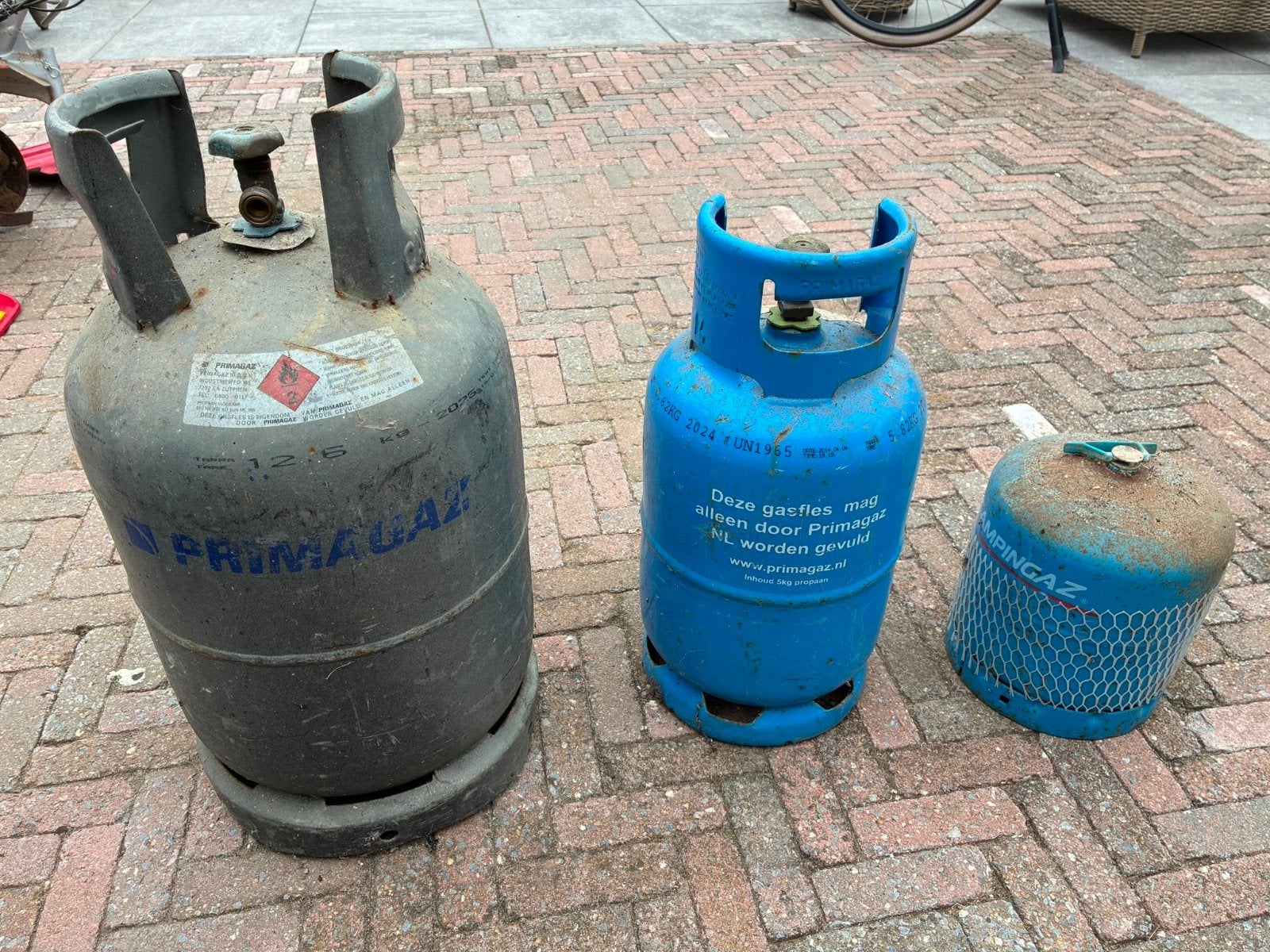 gasflessen, Ophalen
