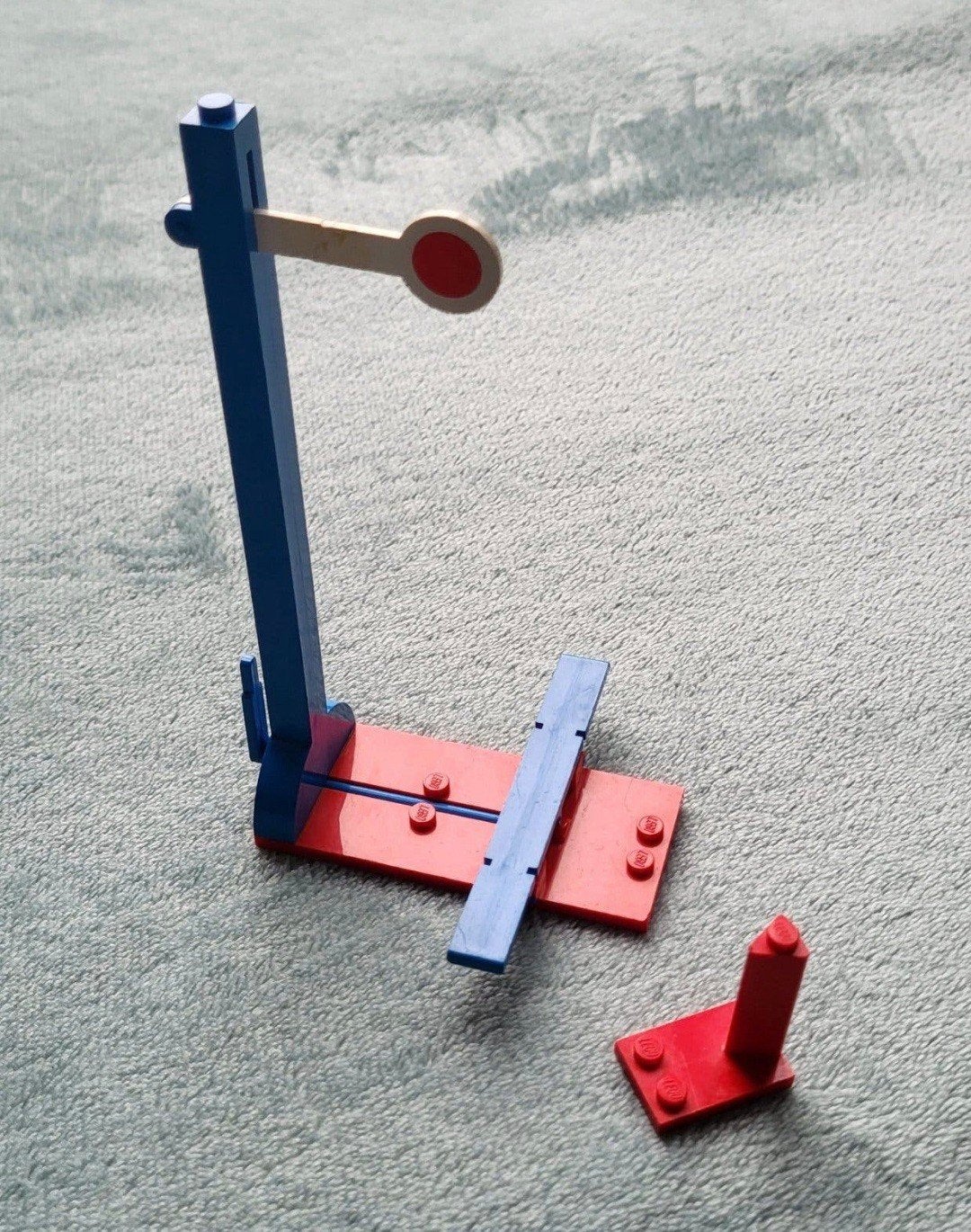 Lego trein 4,5 Volt rails sein paal / stoplicht + paal blok., Ophalen of Verzenden, Gebruikt, Complete set, Lego