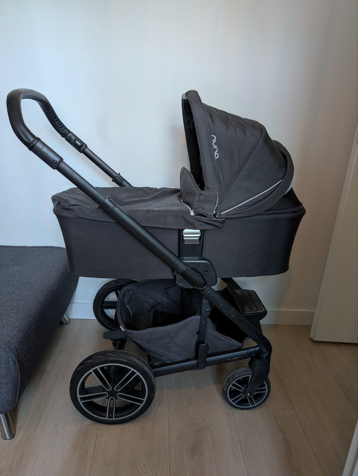 Nuna Mixx kinderwagen met reiswieg en accessoires, Ophalen, Gebruikt, Overige merken, Verstelbare duwstang