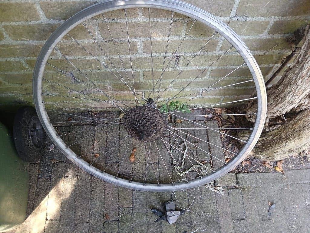9 speed 28 inch achterwiel, Gebruikt, Elektrische fiets, Ophalen of Verzenden, Overige merken
