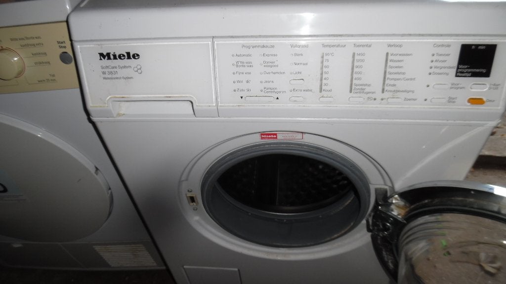 Miele W3831 6 kilo topkwaliteit voor 100 euro evt bezorgd, Ophalen, Gebruikt, Voorlader, 85 tot 90 cm