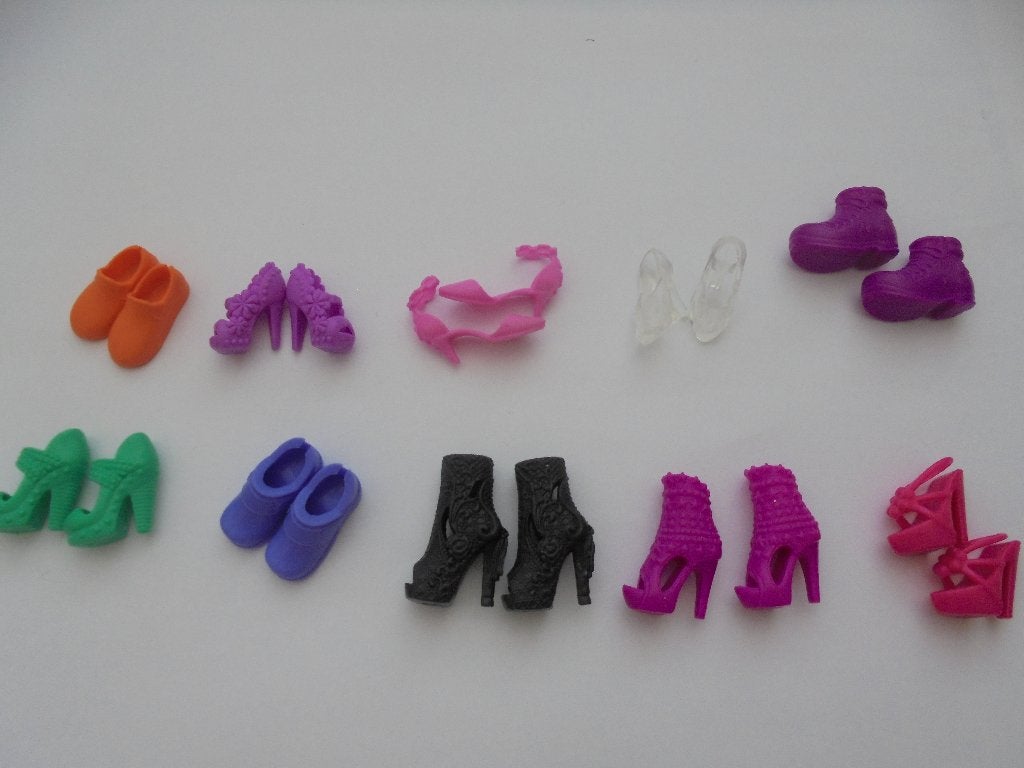 barbie schoenen 10 paar nieuw, Kinderen en Baby's, Ophalen of Verzenden, Nieuw, Barbie