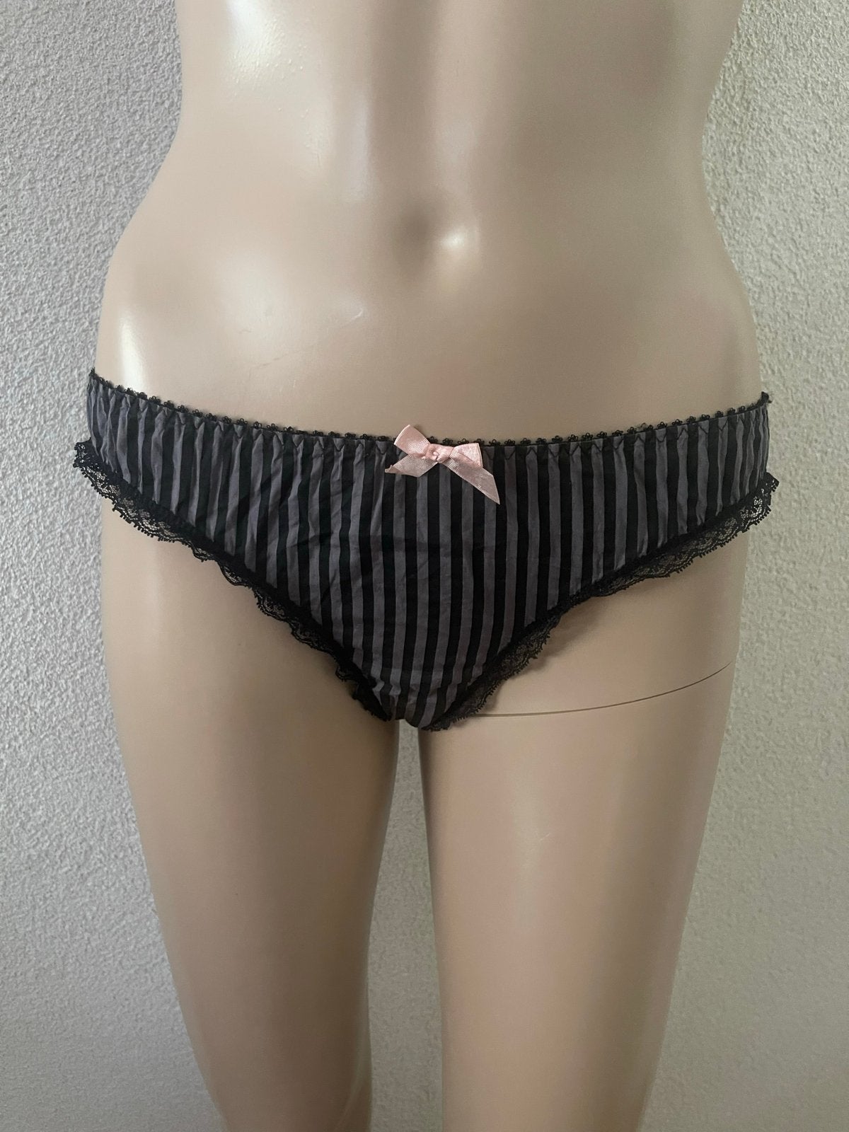 Women's Secret Gestreepte String met Roze Strikje, Ophalen of Verzenden, Zwart, String