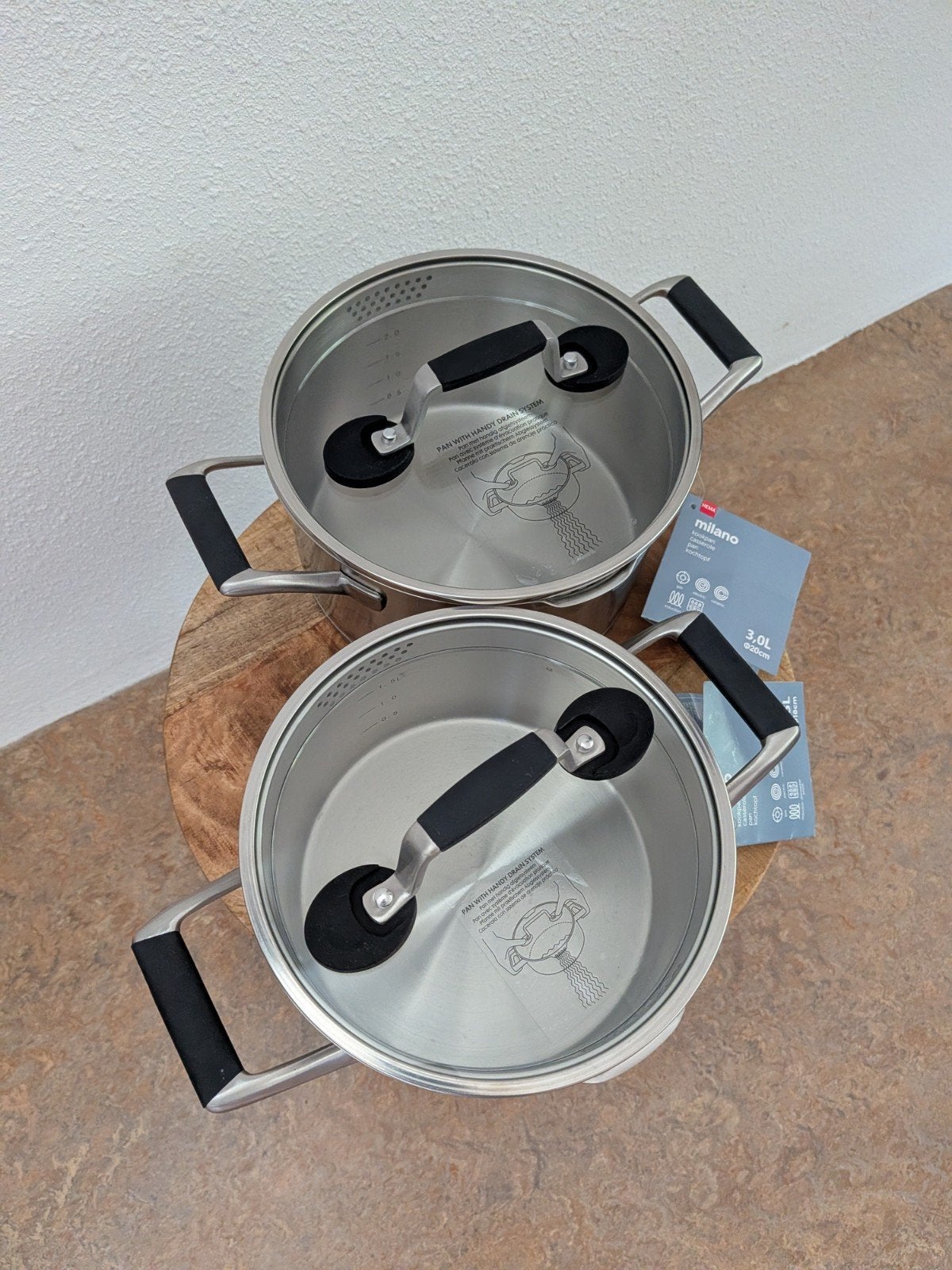 Nieuwe HEMA Milano kookpannen set (2.5L en 3.0L), Met handvatten, Nieuw, Pannenset, Ophalen of Verzenden
