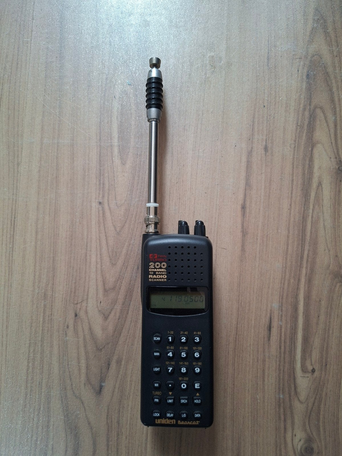Uniden Bearcat 220 xlt Handscanner, Ophalen of Verzenden, Gebruikt, 30 tot 200 kanalen, Draagbaar