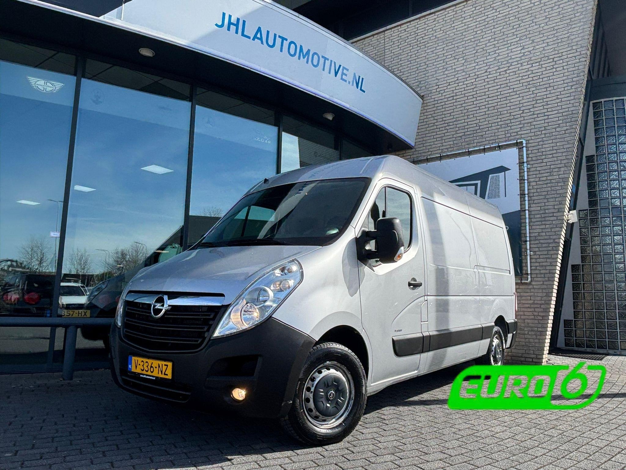 Opel Movano 2.3 BiTurbo L2H2*CARPLAY*3-ZITS*A/C*CRUISE*HAAK*, Voorwielaandrijving, 145 pk, Stof, Gebruikt
