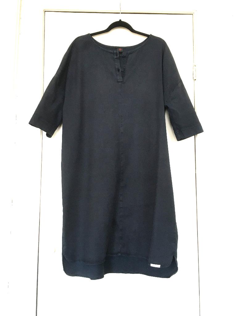 Nachtblauwe Jurk van Penn&Ink, Blauw, Maat 46/48 (XL) of groter, Ophalen of Verzenden, Zo goed als nieuw
