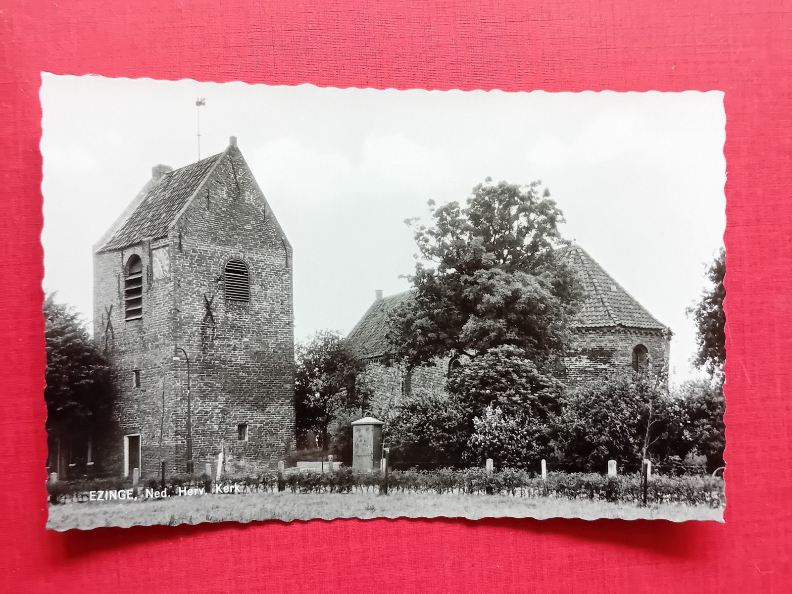 Oude Ansichtkaart Kerk Ezinge, Groningen, Verzamelen, Ansichtkaarten | Nederland, Ophalen of Verzenden, 1940 tot 1960, Ongelopen