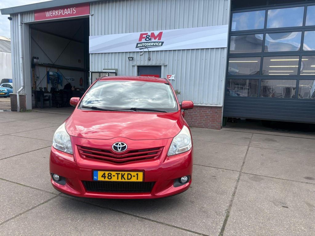 Toyota Verso 1.8 VVT-i Aspiration Clima, cruise, trekhaak, c, Auto's, Euro 5, Gebruikt, 4 cilinders, 147 pk