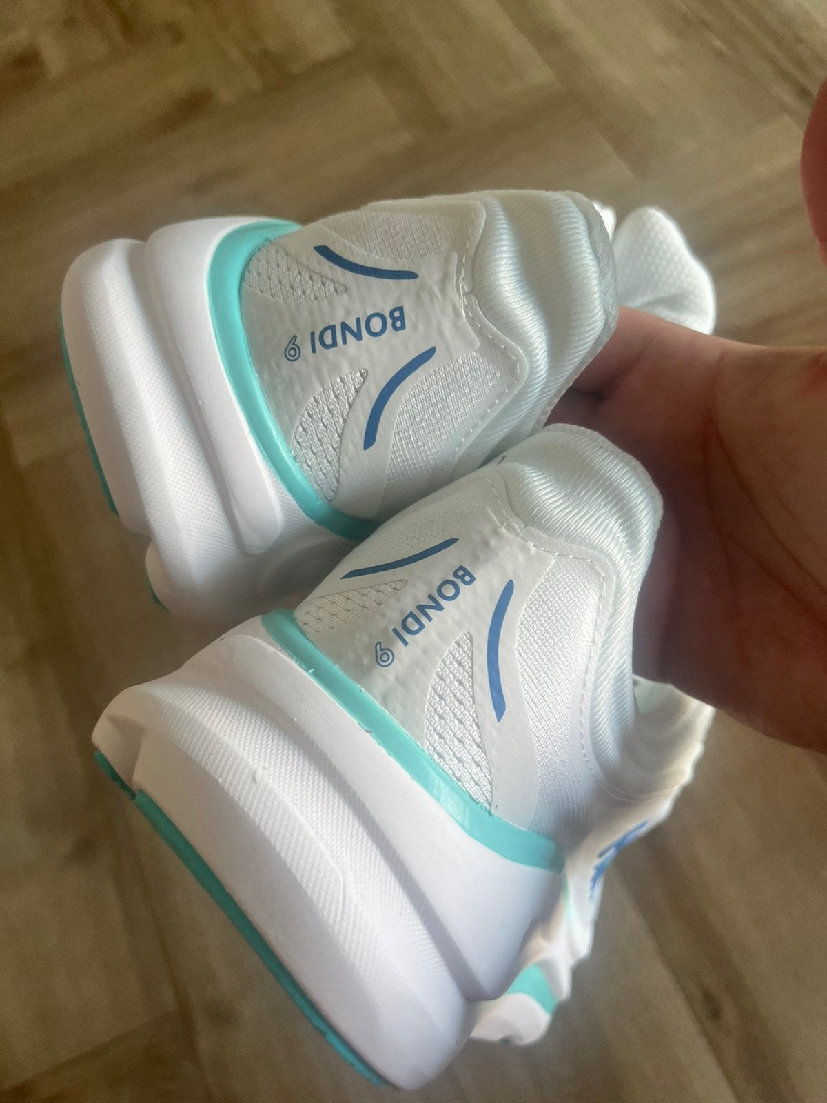 Nieuw Hoka hardloopschoenen maat 38, Sport en Fitness, Loopsport en Atletiek, Ophalen of Verzenden, Zo goed als nieuw, Hardloopschoenen