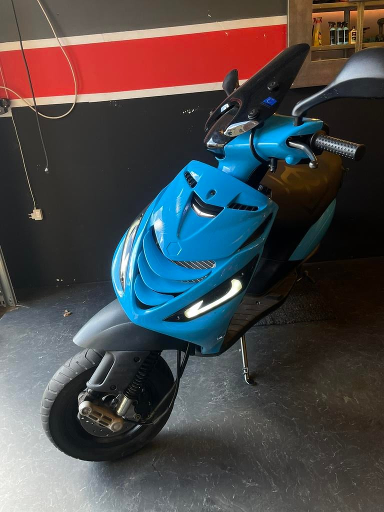 Piaggio zip 172cc a1, Fietsen en Brommers, Scooters | Piaggio, Ophalen, Zo goed als nieuw, Tweetakt, Zip