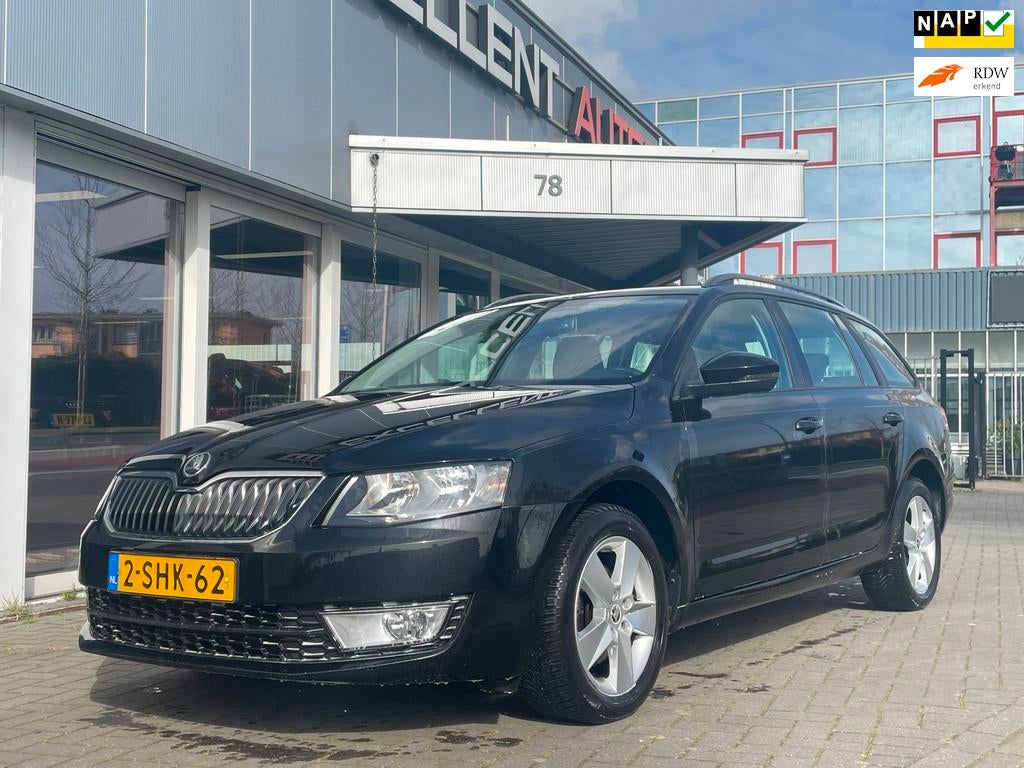 Skoda Octavia Combi 1.2 TSI Greentech Ambition Businessline, Voorwielaandrijving, Euro 5, Stof, Gebruikt