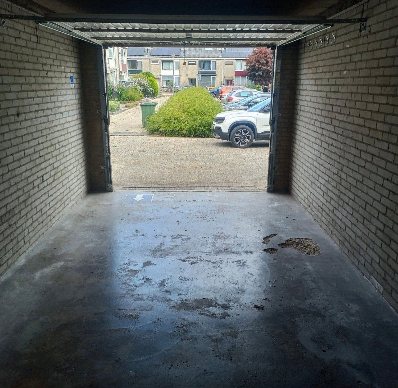 TE HUUR GARAGEBOX HOOGVLIET, Auto diversen
