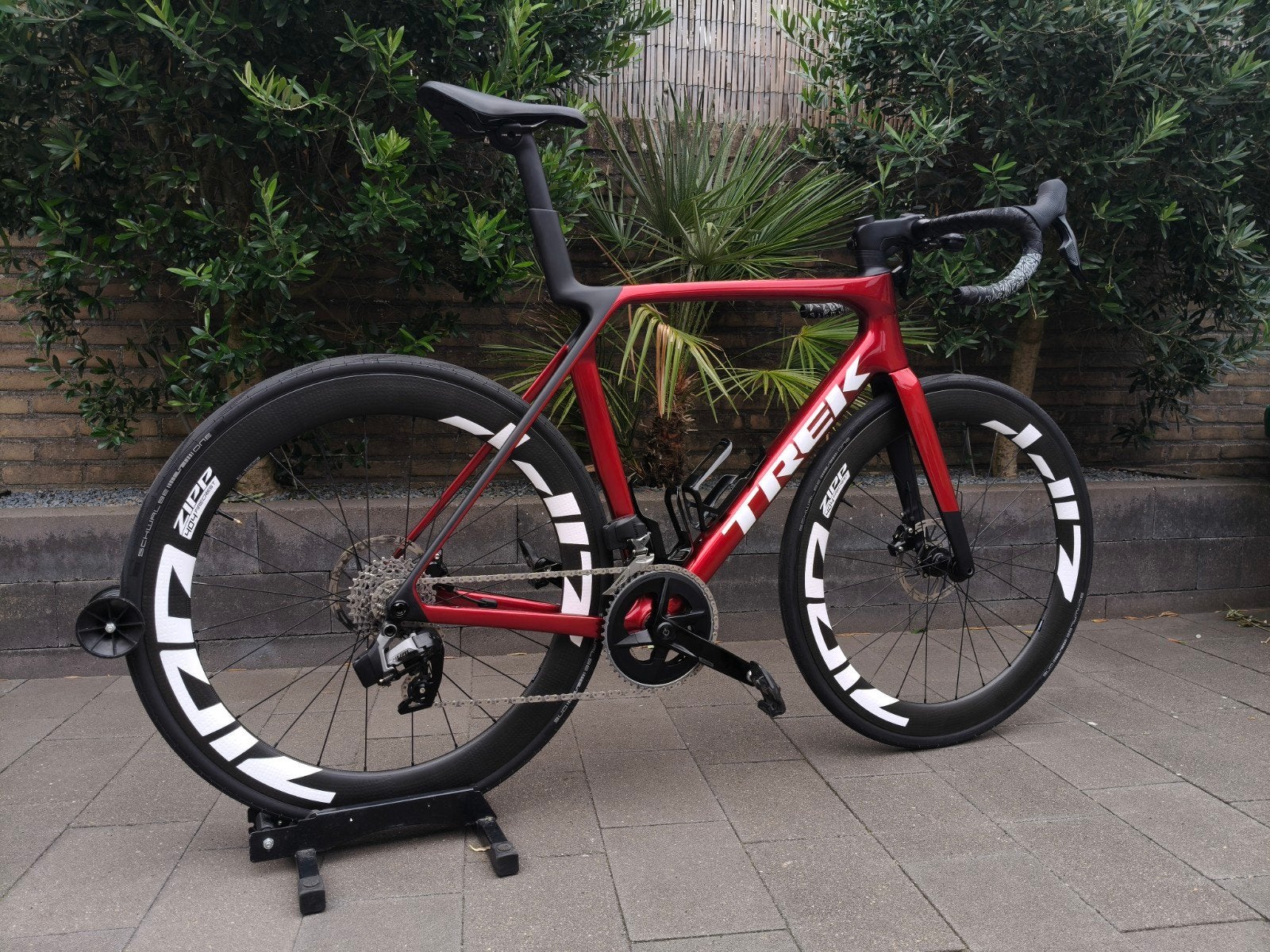 Trek Madone sl6 gen 8, 28 inch, Carbon, Zo goed als nieuw, 57 tot 61 cm
