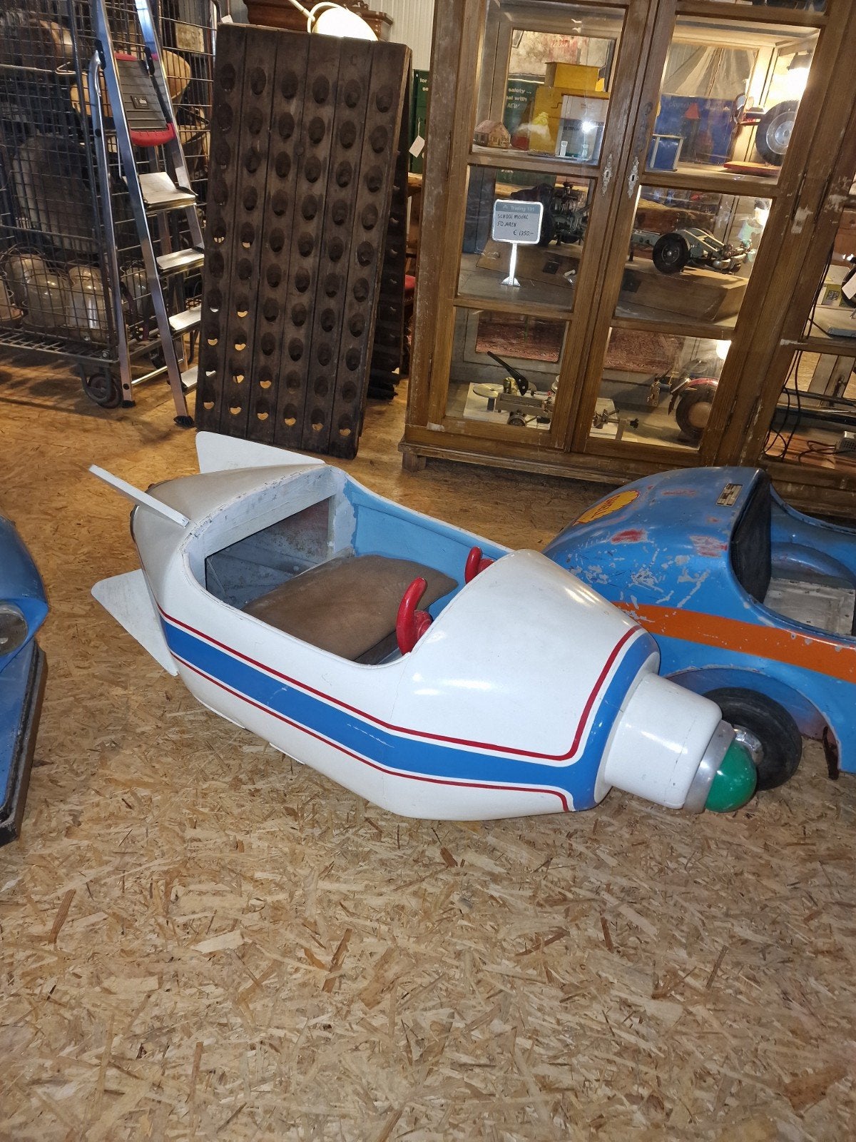Kermis  vliegtuig . attributen, Verzamelen, Ophalen, Gebruikt