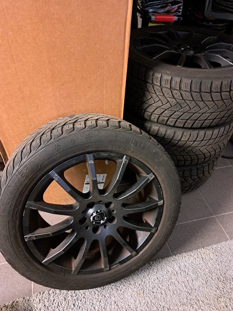 Winterbanden op velg R17, Ophalen, Gebruikt, Banden en Velgen, 17 inch