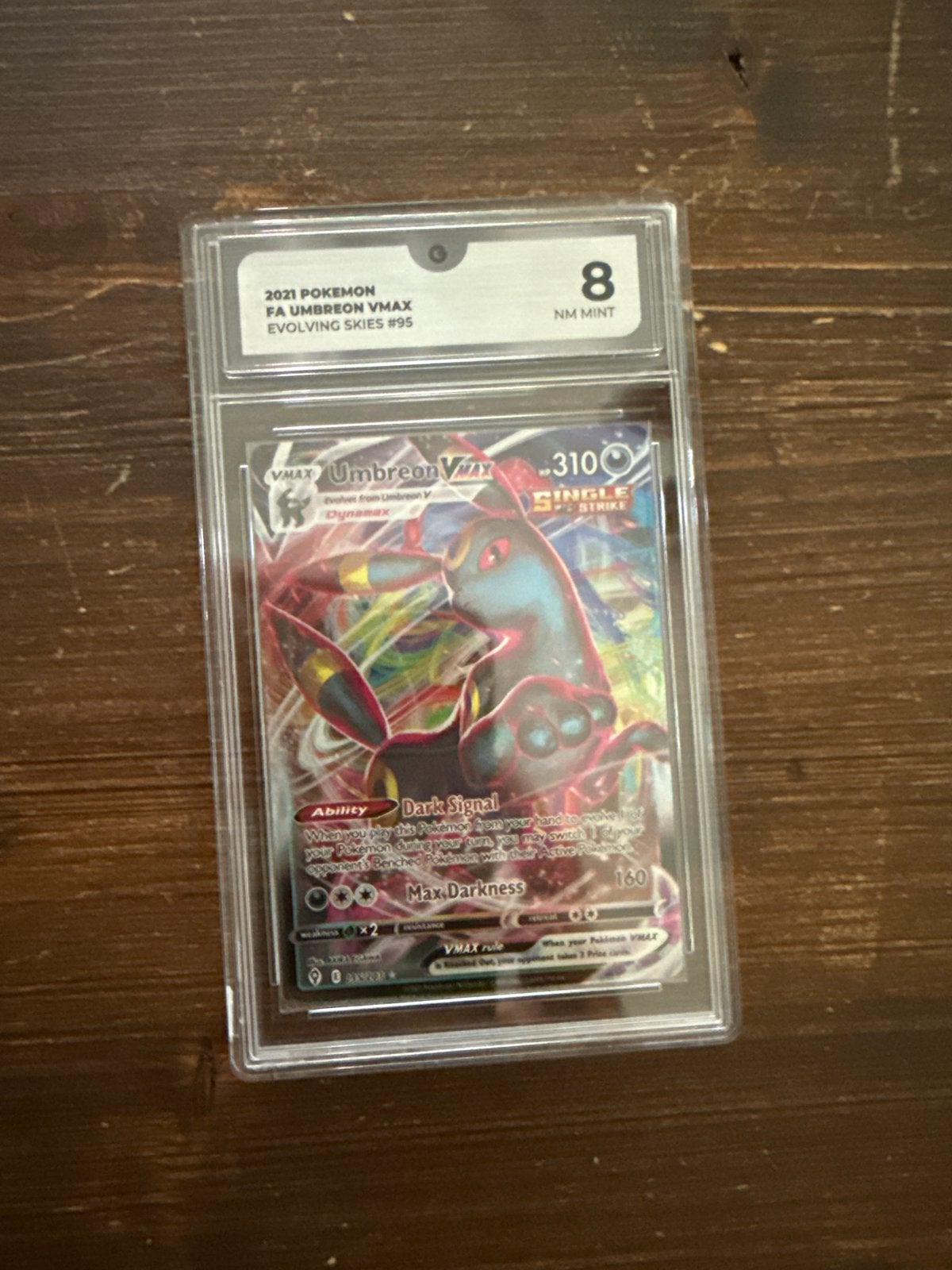 Pokémon Umbreon VMAX Evolving Skies #95 Global Grading 8, Ophalen of Verzenden, Zo goed als nieuw, Losse kaart
