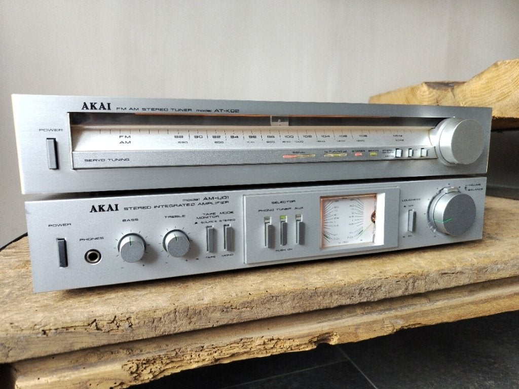 Akai AM-U01 en Tuner AT-K02, Ophalen, Gebruikt, Tuner of Radio, Losse componenten