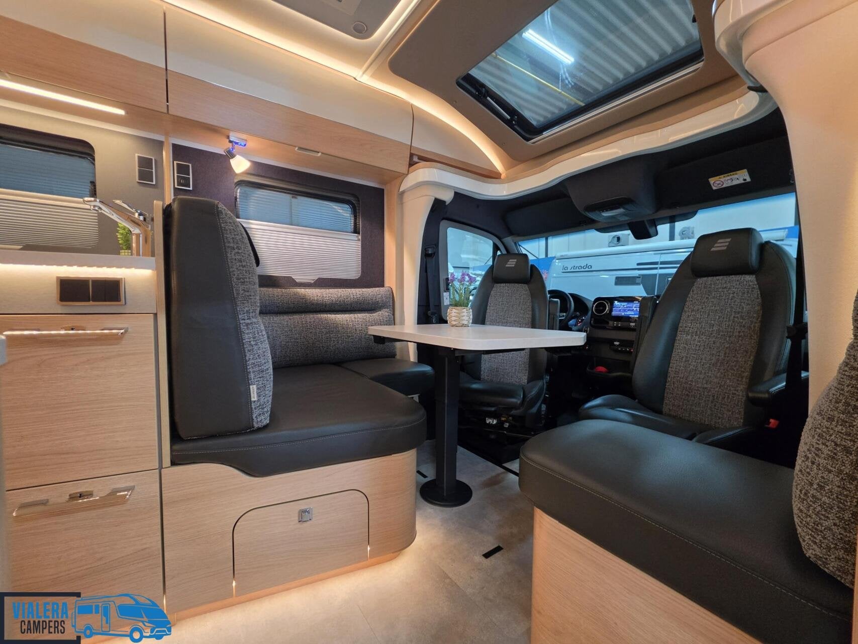 Hymer BMC-T 600 Blackline* 12-2025 *Nieuwstaat* Vol opties, Caravans en Kamperen, Automaat, 7 tot 8 meter, Bedrijf, Diesel