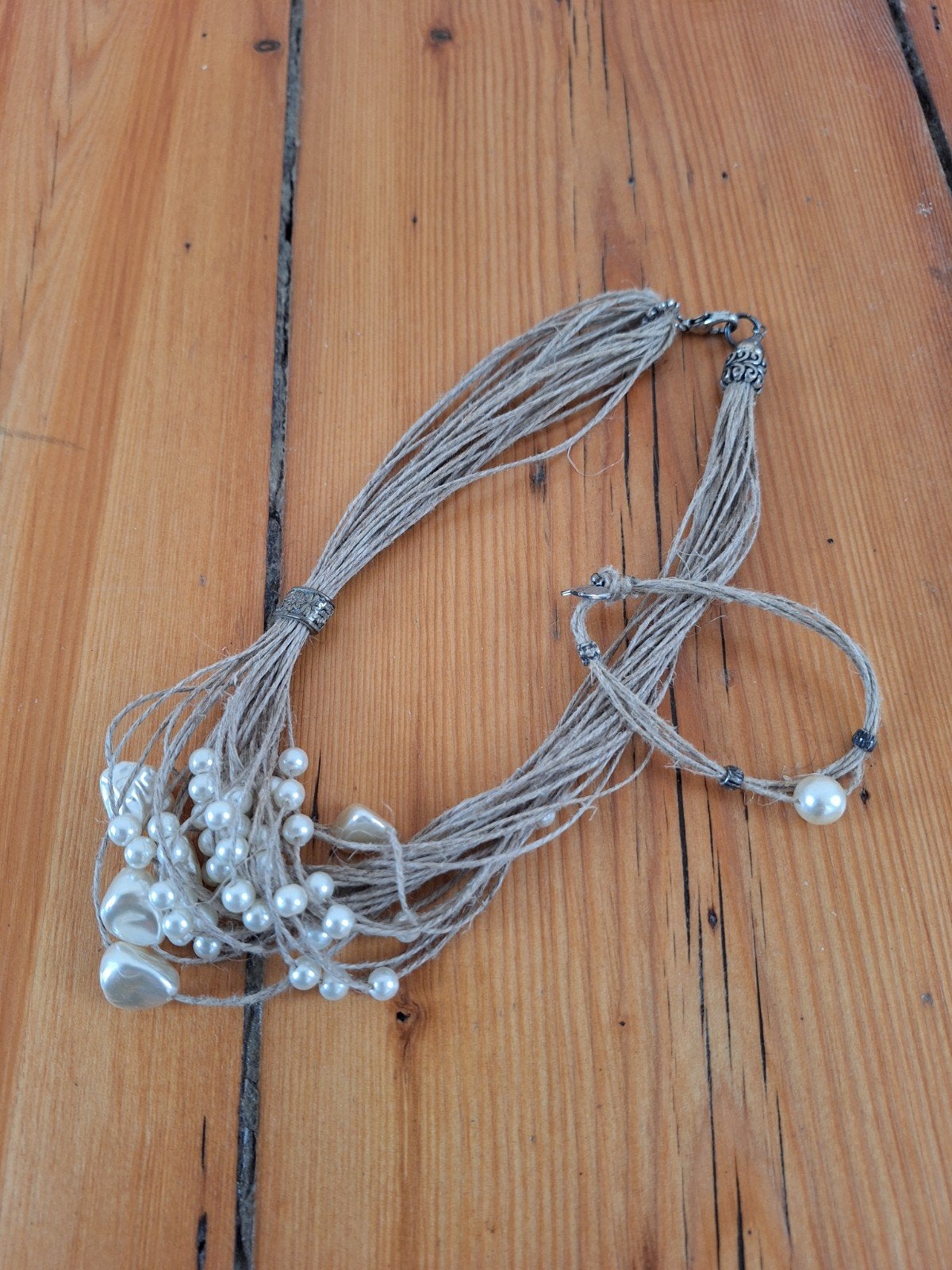 Unieke handgemaakte ketting en armband set met parels, Sieraden, Tassen en Uiterlijk, Overige materialen, Beige, Ophalen of Verzenden