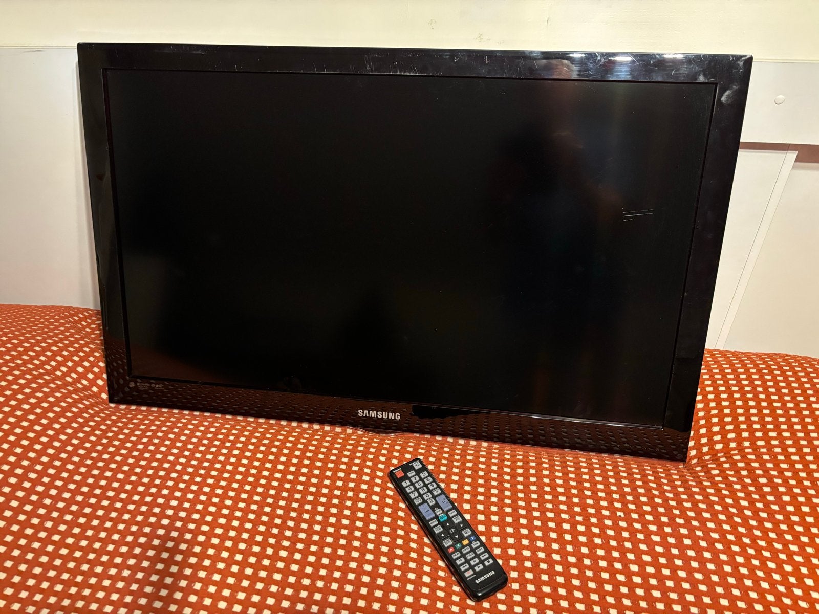 Samsung TV 37 inch met afstandsbediening, Ophalen, Gebruikt, 50 Hz, 80 tot 100 cm
