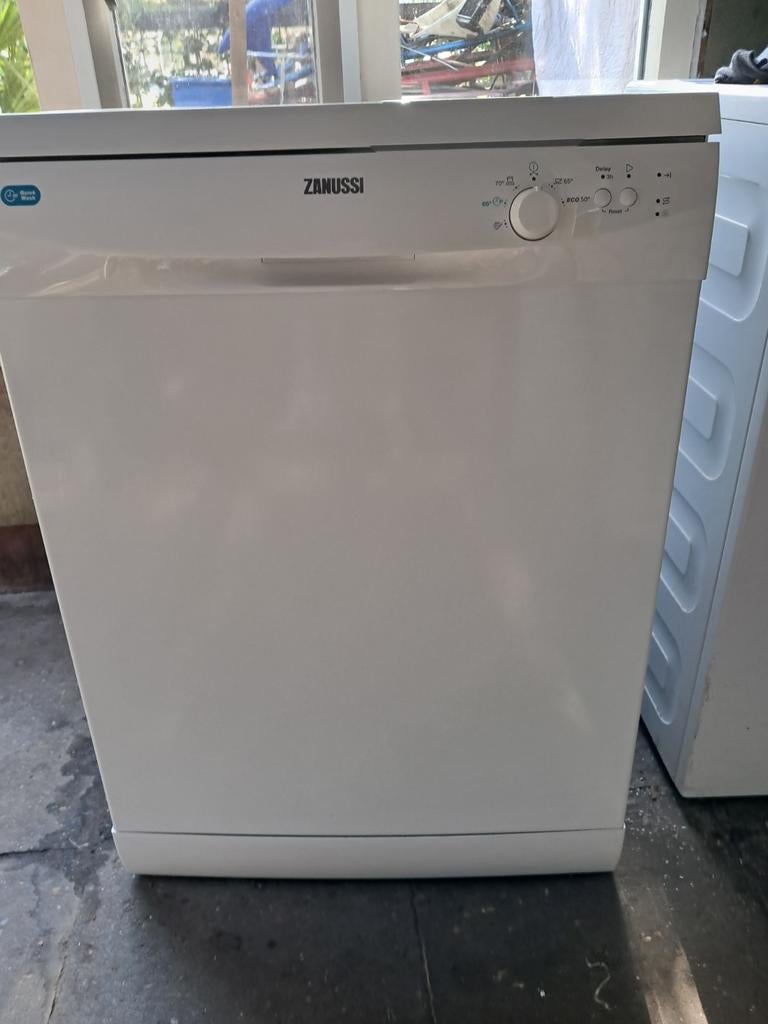 Nette en goed onderhouden Zanussi vaatwasser, Witgoed en Apparatuur, Vaatwasmachines, Gebruikt, 60 cm of meer, Eco programma, Ophalen of Verzenden