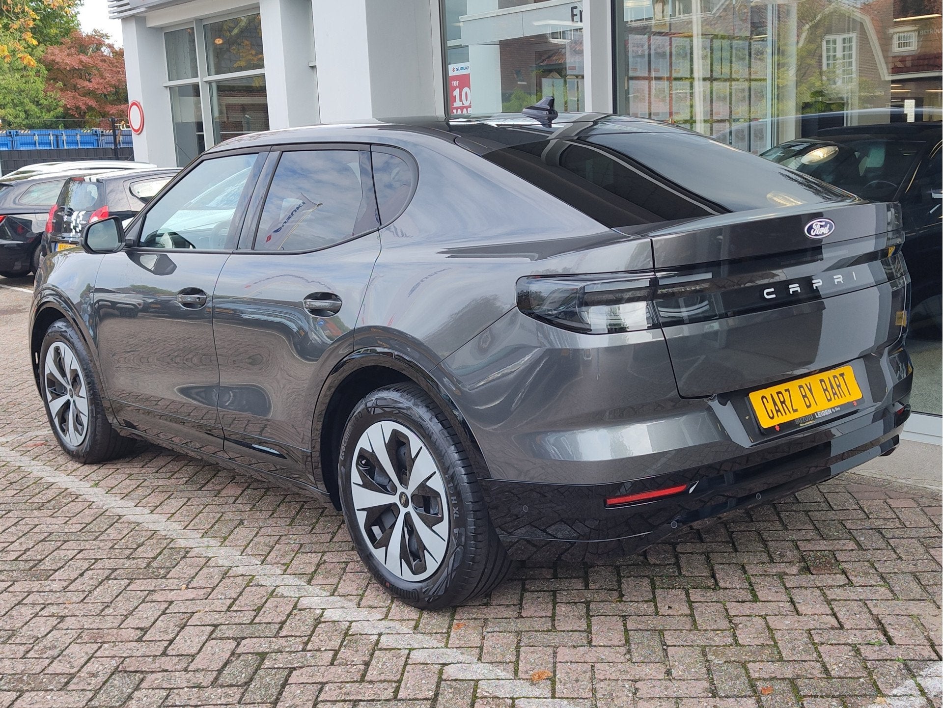Ford Capri STANDARD RANGE RWD 52 kWh Massagestoel | Head-up, Automaat, Achterwielaandrijving, Leder en Stof, 1000 kg