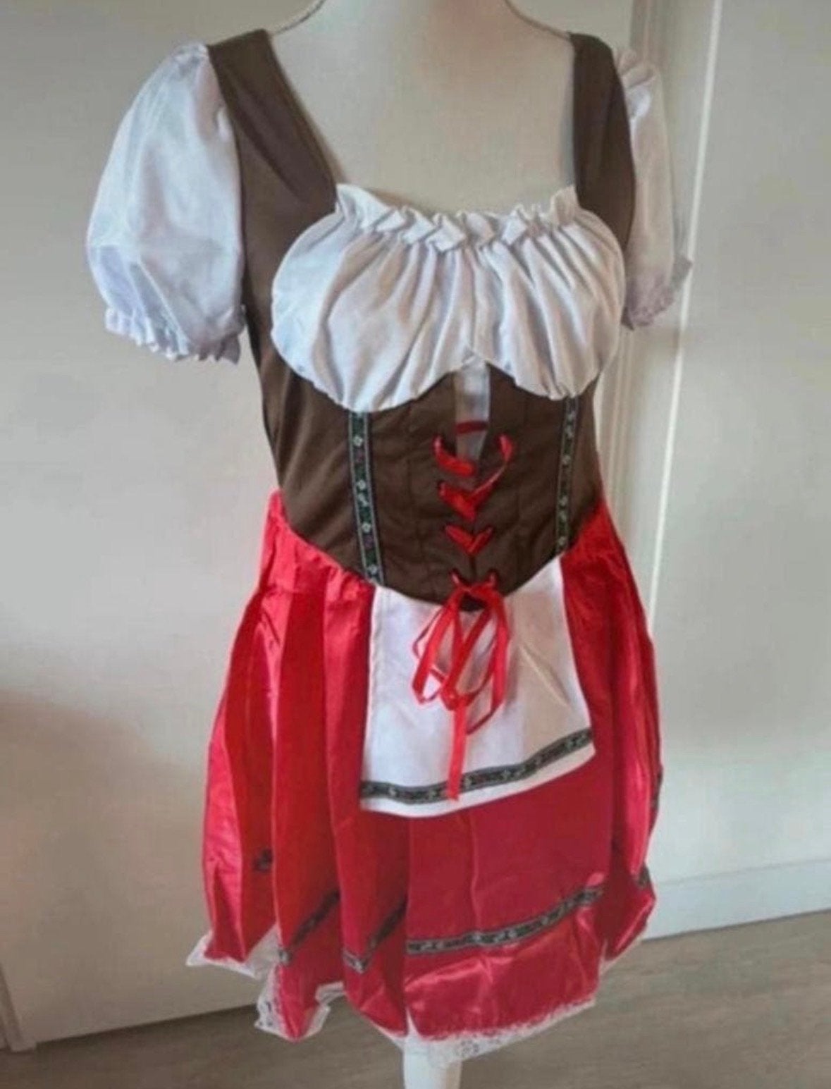 Smiffys Beiers Dirndl Kostuum Maat M - Nieuw in Verpakking, Kleding | Dames, Maat 38/40 (M), Carnaval, Nieuw, Ophalen of Verzenden