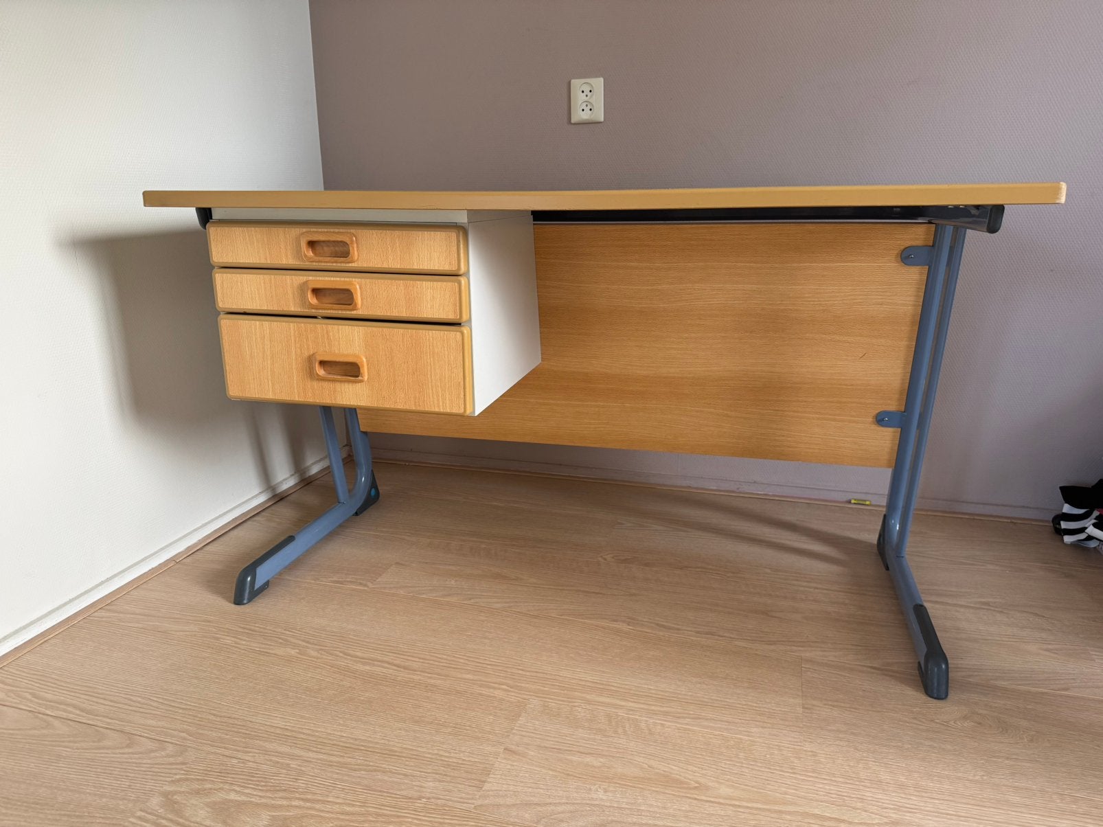 Origineel leraren bureau basisschool, Ophalen, Gebruikt, Schoolbureau, 130 cm