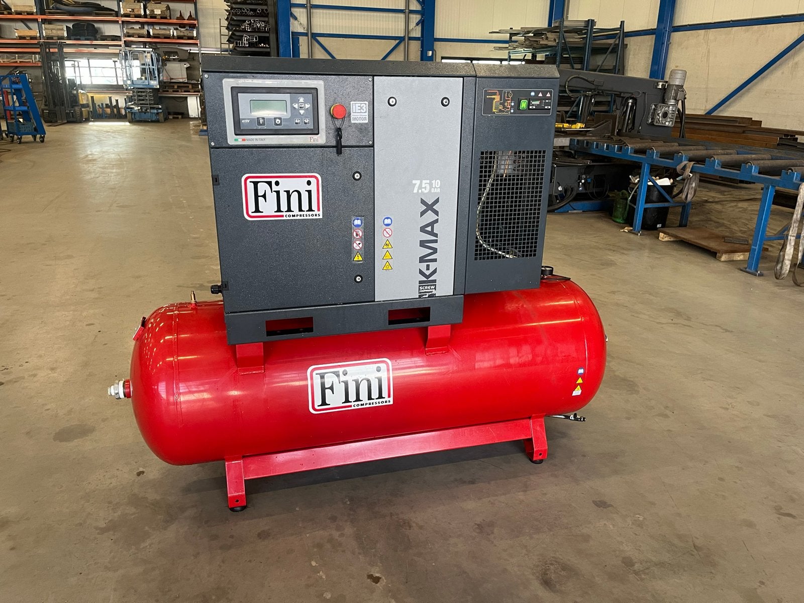 Fini 7.5 kw schroefcompressor + luchtdroger / pomp defect, Doe-het-zelf en Verbouw, Ophalen, Geluidgedempt, Gebruikt, 800 liter/min of meer