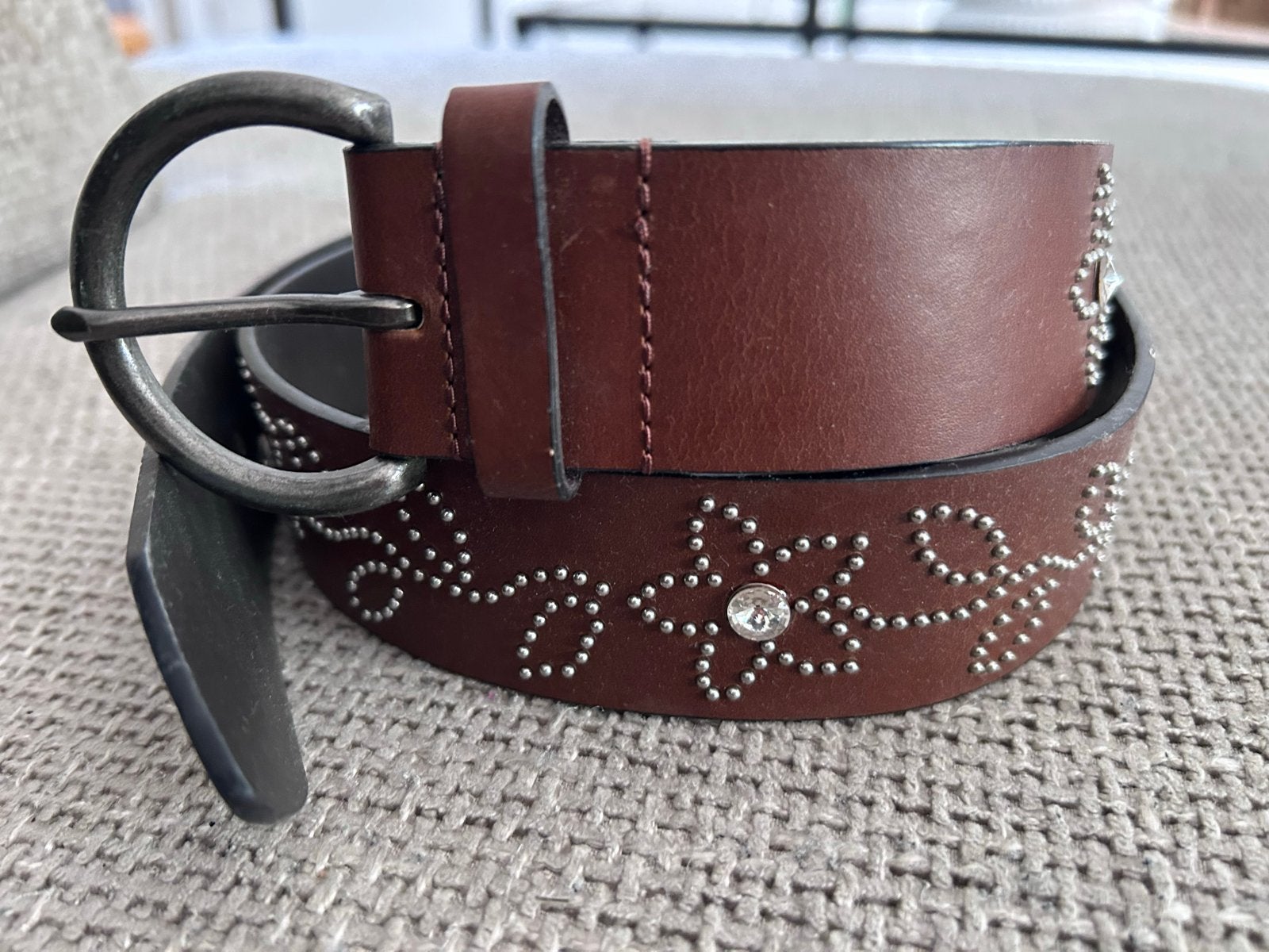 New Yorker bruine riem bruin studs en strass - 85 cm, 80 tot 90 cm, Tailleriem, Ophalen of Verzenden, Zo goed als nieuw
