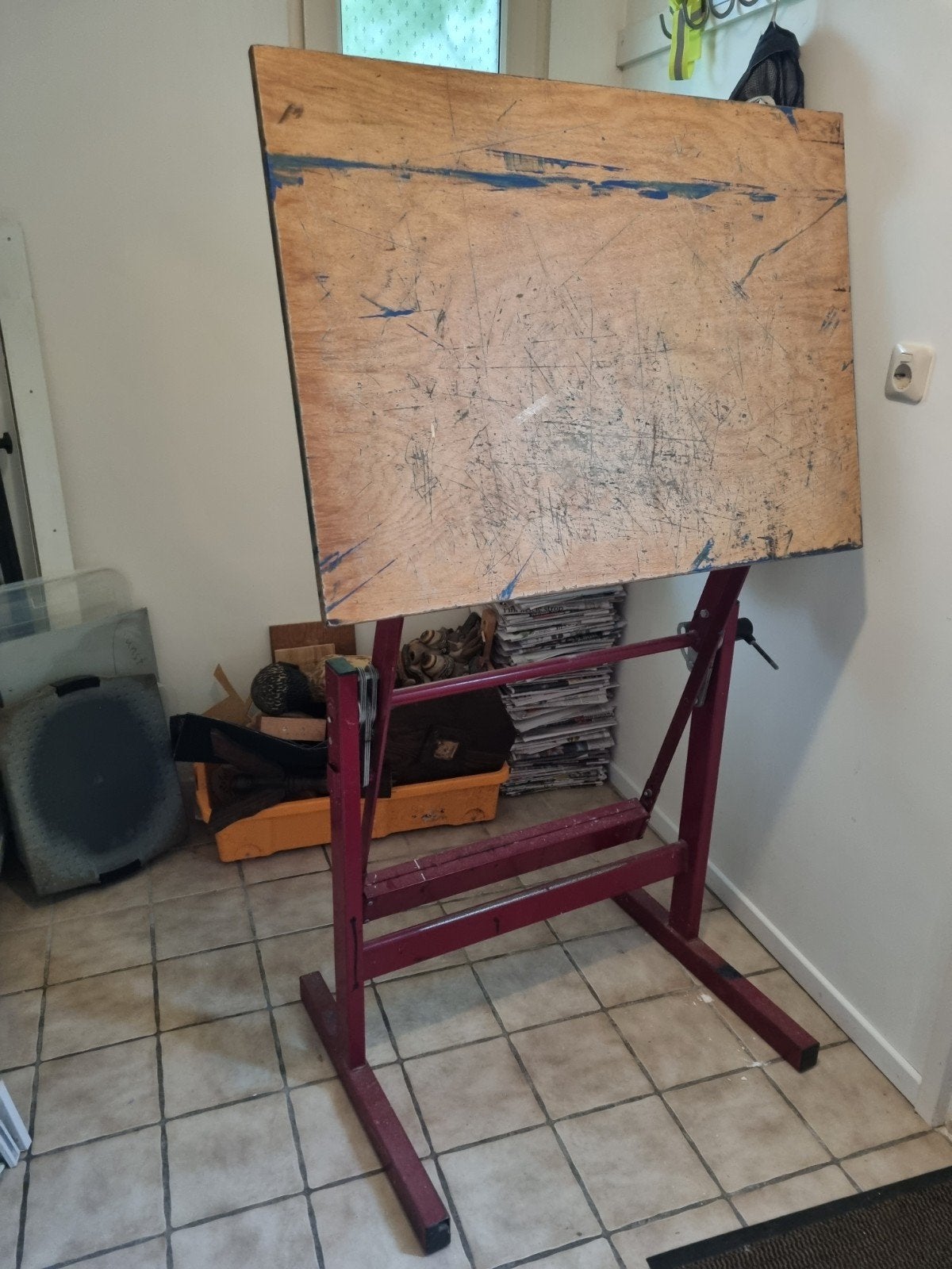 Stevige en makkelijk verstelbare tekentafel, Ophalen, Gebruikt, Minder dan 130 cm