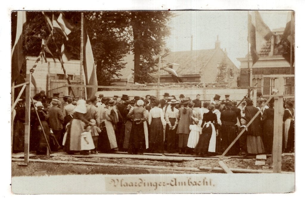 Vlaardingen fotokaart Vlaardingen  Ambacht  mensen, Verzenden, Voor 1920, Ongelopen, Zuid-Holland