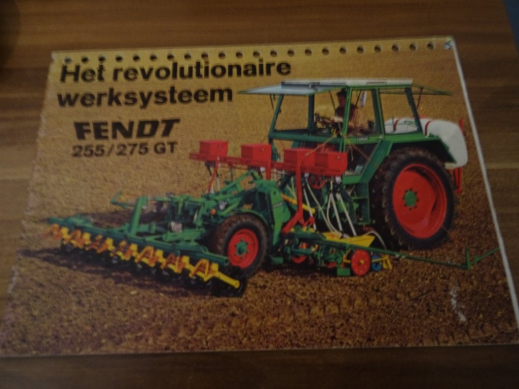 Het Revolutionaire werksysteem fendt 255/275GT FOLDER, Ophalen, Gelezen, Folder