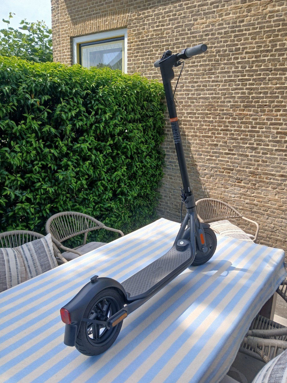 Segway Ninebot F25E, Fietsen en Brommers, Steps, Ophalen, Elektrische step (E-scooter)
