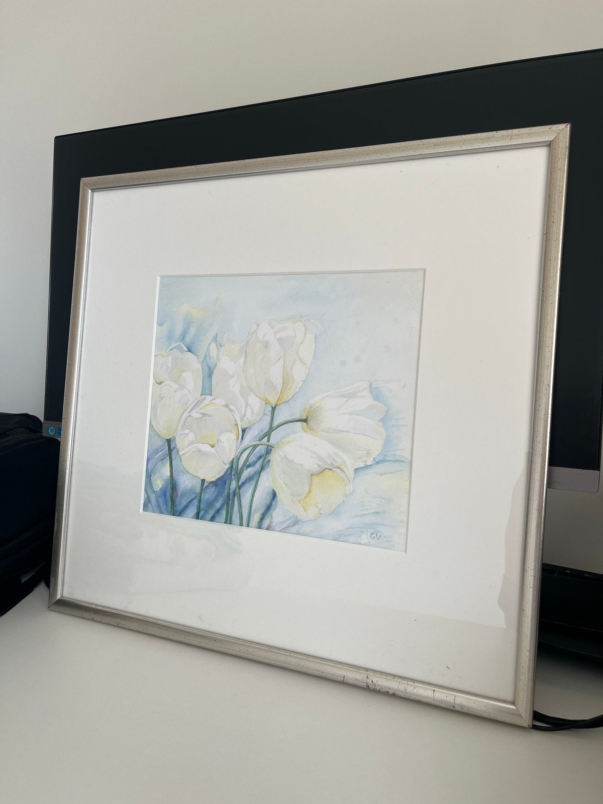 Schilderij met witte tulpen, ingelijst, Realistisch, Gesigneerd, Aquarel, Papier