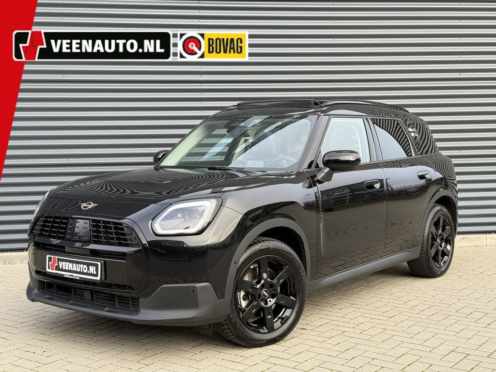 MINI Countryman C Pano/Leder/Camera (bj 2024, automaat), Auto's, Mini, Gebruikt, Zwart, Zwart, Leder