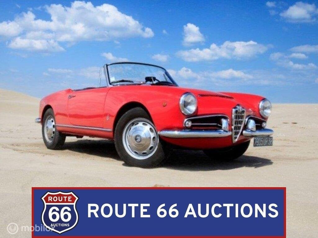 Alfa Romeo Giulia Spider 1600 | 1964 | Route 66 Auctions, Auto's, Oldtimers, Overige carrosserieën, Zwart, Bedrijf, Handgeschakeld