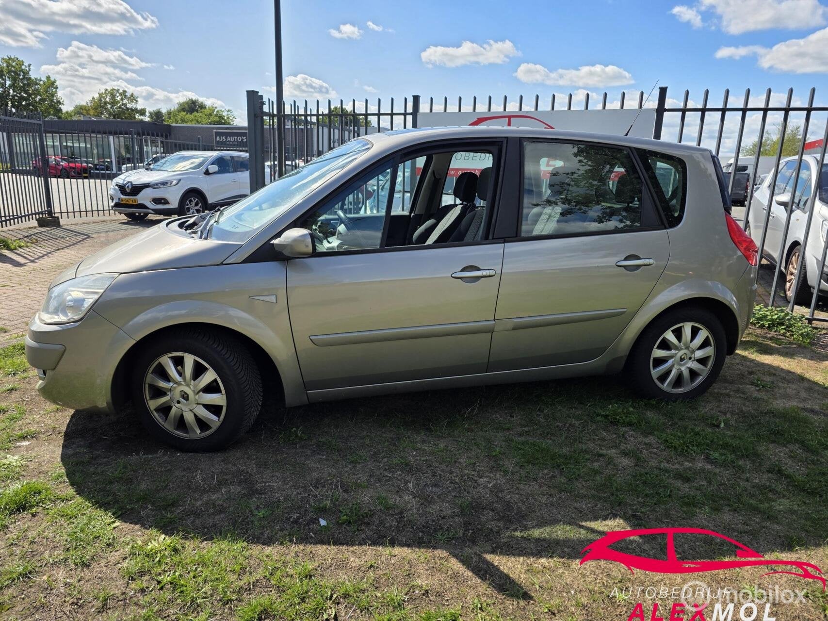 Renault Scenic 1.6-16V Tech Line automaat, Auto's, 1345 kg, Gebruikt, 4 cilinders, Origineel Nederlands