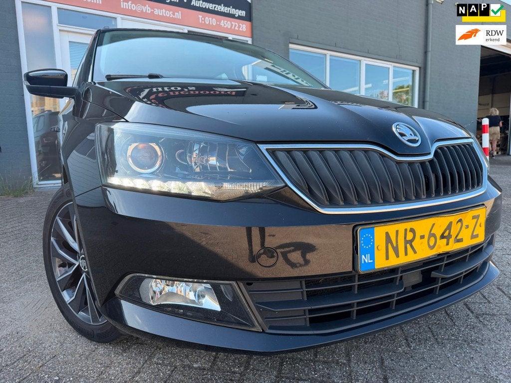 Skoda Fabia Combi 1.2 TSI Drive van 2de Eig met parkeersenso, Auto's, Skoda, Stof, 4 cilinders, Zwart, Origineel Nederlands